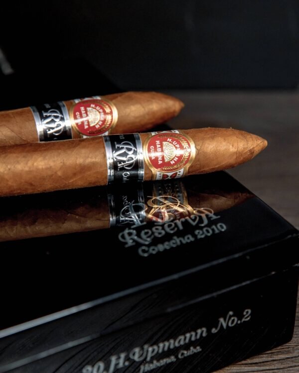 H. UPMANN  NO.2 RESERVA COSECHA 2010