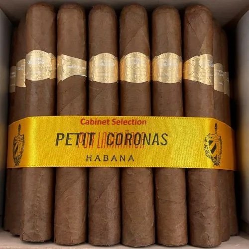 POR LARRANAGA PETIT CORONAS
