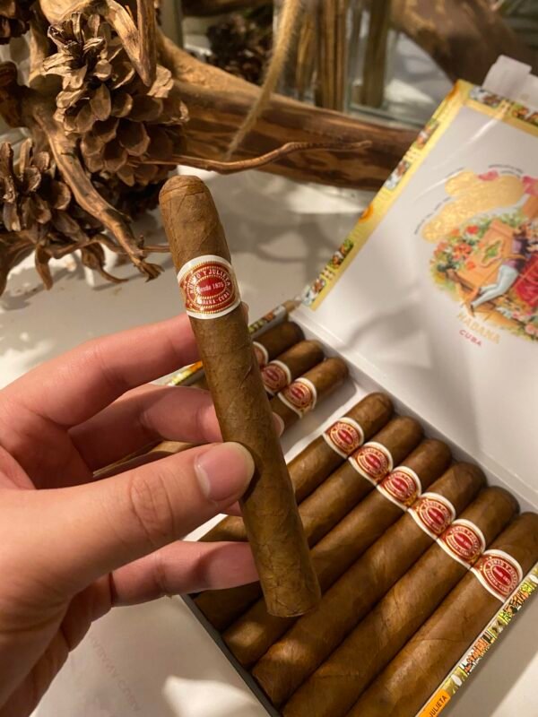 ROMEO Y JULIETA MILLE FLEURS