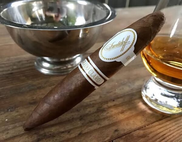 DAVIDOFF ANIVERSARIO SHORT PERFECTO