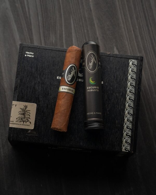 DAVIDOFF ESCURIO ROBUSTO TUBOS